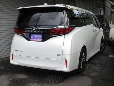 2023 Toyota ALPHARD — фото 6