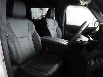 2023 Toyota ALPHARD — фото 8