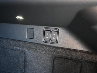 2026 Lexus NX thumbnail 38