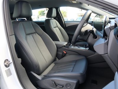صورة 25 لـ 2025 AUDI A6 AVANT E-TRON