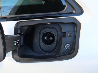 صورة 47 لـ 2025 AUDI A6 AVANT E-TRON