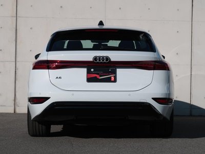 صورة 15 لـ 2025 AUDI A6 AVANT E-TRON