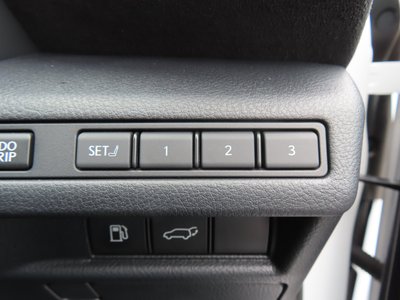 صورة 34 لـ 2024 Lexus LBX