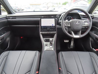 صورة 5 لـ 2024 Lexus LBX