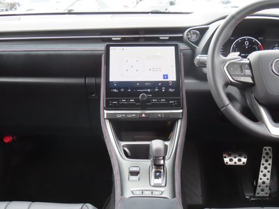 صورة 16 لـ 2024 Lexus LBX