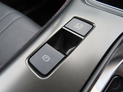 صورة 32 لـ 2024 Lexus LBX