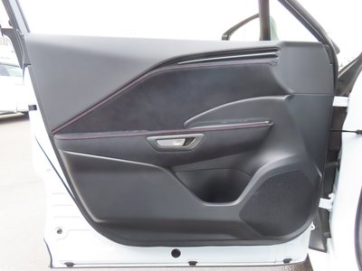 صورة 40 لـ 2024 Lexus LBX