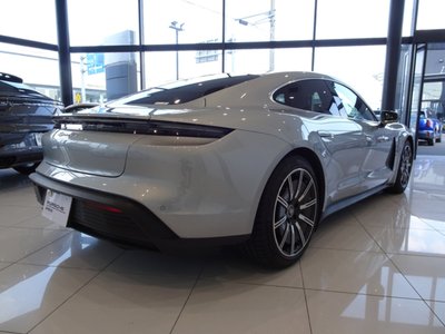 2021 Porsche TAYCAN 照片 6