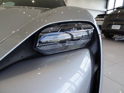 2021 Porsche TAYCAN 照片 10