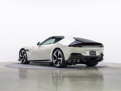 صورة 9 لـ 2025 Ferrari 12 CILINDRI