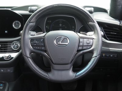صورة مصغرة 31 لـ 2023 Lexus LS