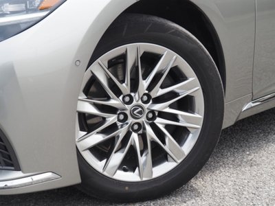 صورة مصغرة 16 لـ 2023 Lexus LS
