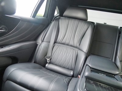 صورة مصغرة 62 لـ 2023 Lexus LS