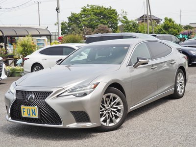 صورة مصغرة 4 لـ 2023 Lexus LS