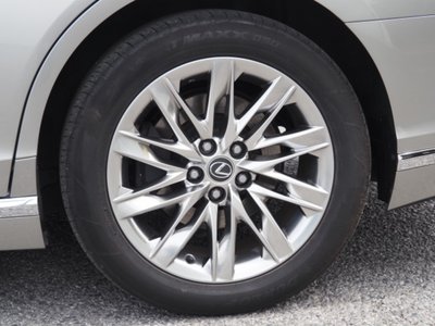صورة مصغرة 17 لـ 2023 Lexus LS