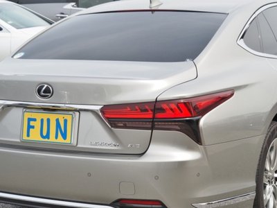 صورة مصغرة 69 لـ 2023 Lexus LS