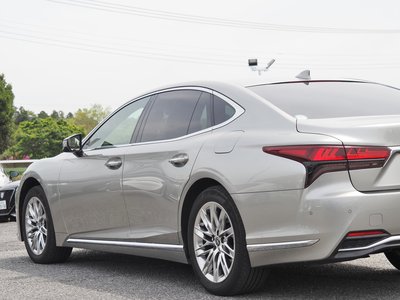صورة مصغرة 13 لـ 2023 Lexus LS