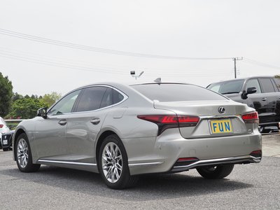 صورة مصغرة 6 لـ 2023 Lexus LS