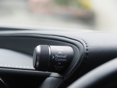 صورة مصغرة 49 لـ 2023 Lexus LS