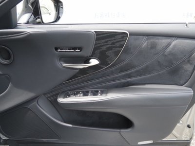 صورة مصغرة 58 لـ 2023 Lexus LS