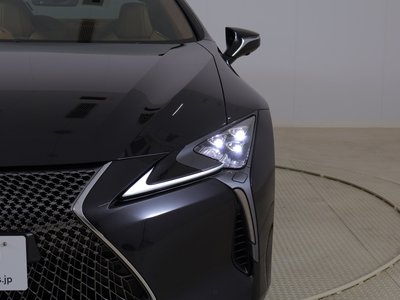 2024 Lexus LC — миниатюра 17