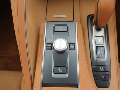 2024 Lexus LC — миниатюра 10