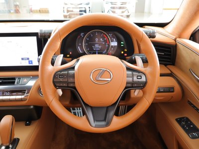 2024 Lexus LC — миниатюра 12