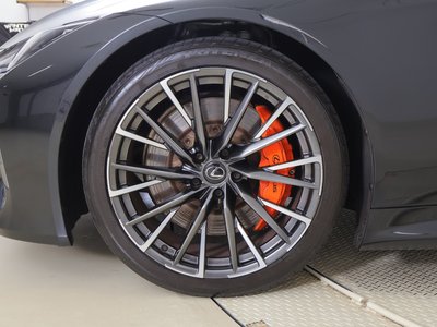 2024 Lexus LC — миниатюра 18