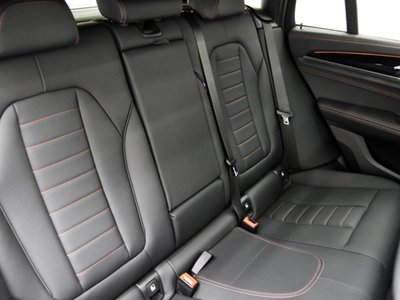 صورة 15 لـ 2022 BMW Alpina XD4