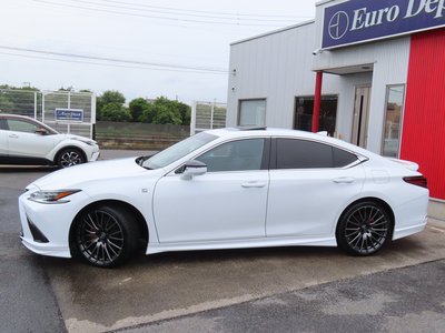2024 Lexus ES thumbnail 26