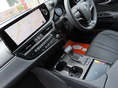2024 Lexus ES thumbnail 69