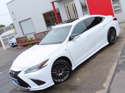 2024 Lexus ES photo 3