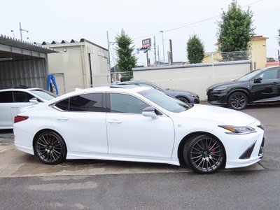 2024 Lexus ES photo 4