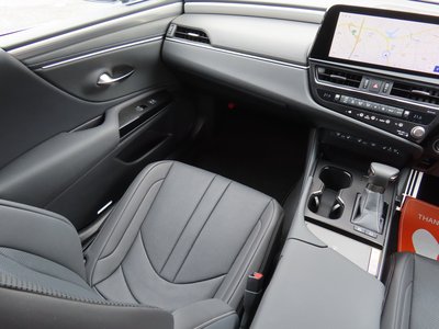 2024 Lexus ES thumbnail 54