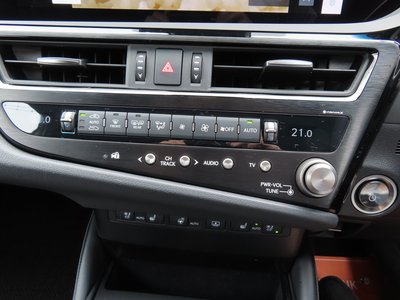 2024 Lexus ES thumbnail 75