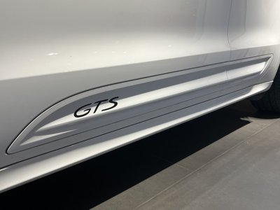 2021 Porsche MACAN thumbnail 20