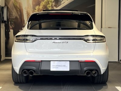2021 Porsche MACAN photo 5