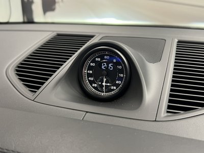 2021 Porsche MACAN photo 14