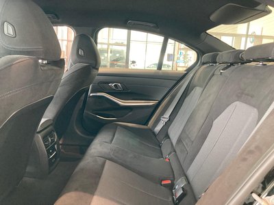 2025 BMW 3 SERIES — миниатюра 24