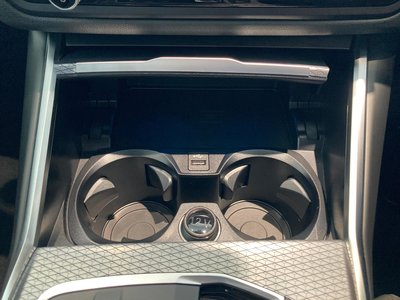 2025 BMW 3 SERIES — миниатюра 34