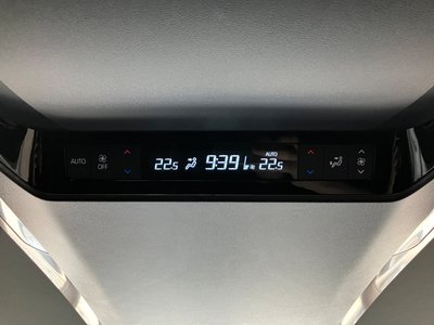 2025 Toyota ALPHARD photo 43