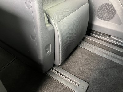2025 Toyota ALPHARD photo 49