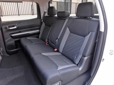 صورة 14 لـ 2016 Toyota TUNDRA