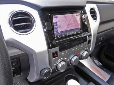 صورة 10 لـ 2016 Toyota TUNDRA