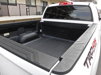 2016 Toyota TUNDRA thumbnail 27