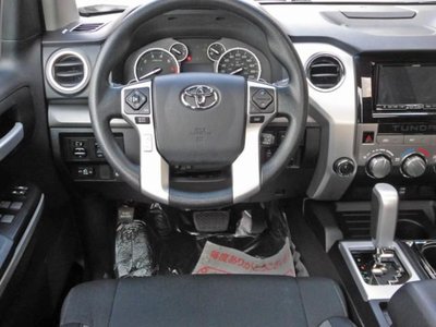 صورة 16 لـ 2016 Toyota TUNDRA