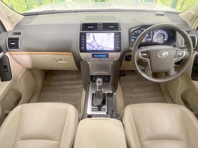 2023 Toyota LAND CRUISER PRADO 照片 2