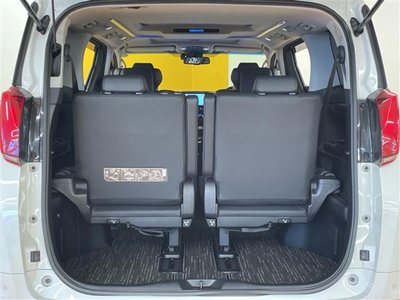2022 Toyota ALPHARD — фото 33