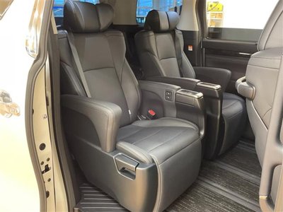 2022 Toyota ALPHARD — фото 25