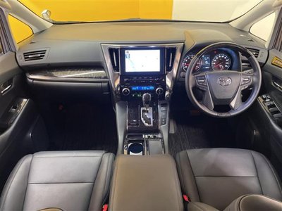 2022 Toyota ALPHARD — фото 4